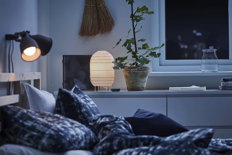 Creative nightlights for the bedroom