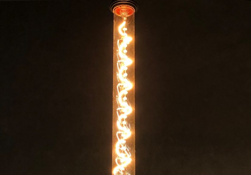 Photo "Industrial style retro tungsten bulb chandelier suitable for bar"
