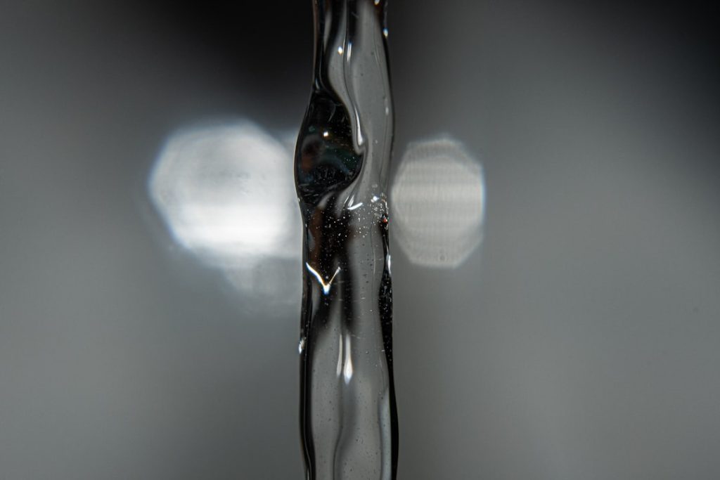Photo glass suspension