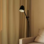 Photo remote control floor lamp